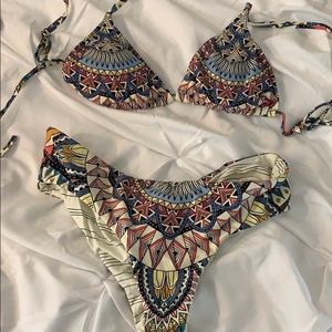 Billabong colorful bikini set